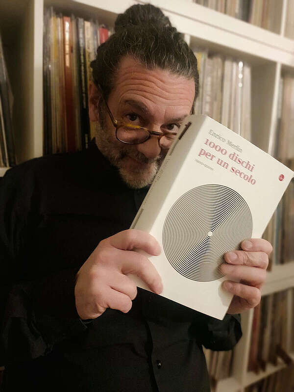 Livre "Enrico Merlin 1000 Dischi Per Un Secolo" - Édition 2023 Il Saggiatore, Comme Neuf